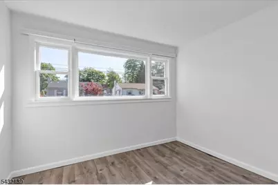 115 Carlisle Ter, Plainfield, NJ 07062 - Photo 7