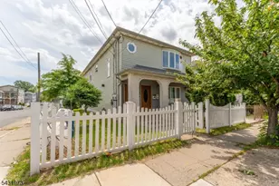 34 Erie St, Elizabeth, NJ 07206 - Photo 3