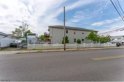 34 Erie St, Elizabeth, NJ 07206 - Photo 7