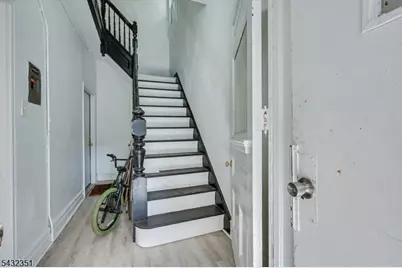 37 Blum St, Newark, NJ 07103 - Photo 3