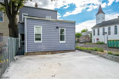 37 Blum St, Newark, NJ 07103 - Photo 31