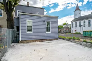 37 Blum St, Newark, NJ 07103 - Photo 31