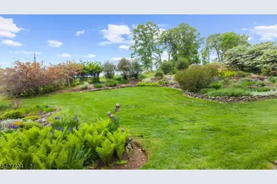 117 Old Clinton Rd, Raritan Township, NJ 08822 - Photo 41