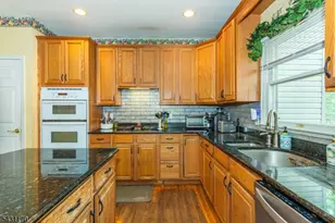 31 Richmond Hill Dr, Sparta Township, NJ 07871 - Photo 11