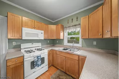 10 Reaville Ct, Parsippany, NJ 07054 - Photo 5