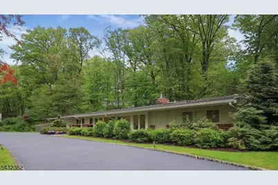 75 Seney Dr, Bernardsville, NJ 07924 - Photo 3