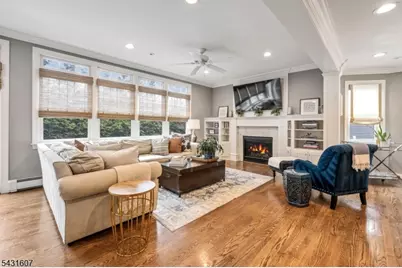 700 Gallows Hill Rd, Cranford Township, NJ 07016 - Photo 9
