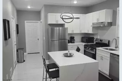 103 Melrose Ave, Irvington, NJ 07111 - Photo 5