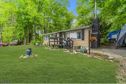20 Plaza Dr, Hampton Township, NJ 07860 - Photo 31