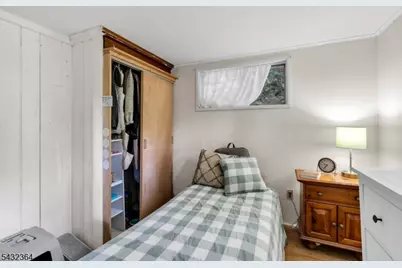 20 Plaza Dr, Hampton Township, NJ 07860 - Photo 19
