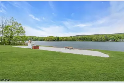 20 Plaza Dr, Hampton Township, NJ 07860 - Photo 23
