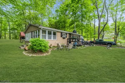 20 Plaza Dr, Hampton Township, NJ 07860 - Photo 27