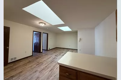 551 Valley Rd #2, Montclair, NJ 07043 - Photo 5