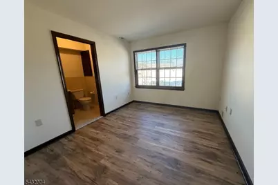 551 Valley Rd #2, Montclair, NJ 07043 - Photo 3