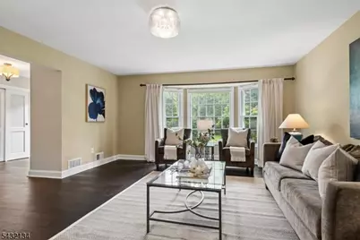 5 Blanchet Ct, Florham Park, NJ 07932 - Photo 7