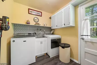 5 Blanchet Ct, Florham Park, NJ 07932 - Photo 23