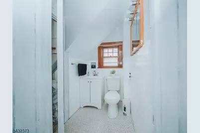 114 Martin St, Roselle, NJ 07203 - Photo 9