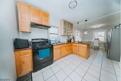 114 Martin St, Roselle, NJ 07203 - Photo 3