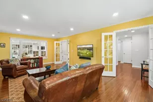 1 Shephard Pl, Morris Township, NJ 07960 - Photo 9