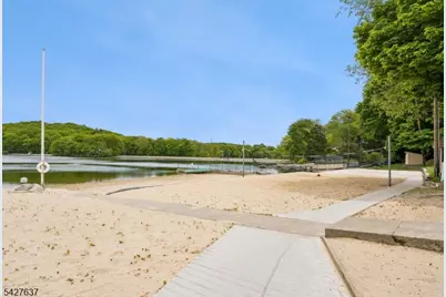 6 Waters Edge, Kinnelon, NJ 07405 - Photo 27