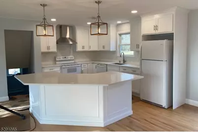 694 Foothill Rd, Bridgewater, NJ 08807 - Photo 3