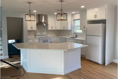 694 Foothill Rd, Bridgewater, NJ 08807 - Photo 5