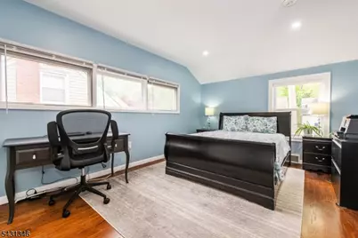 19 Plymouth Pl, Roseland, NJ 07068 - Photo 15