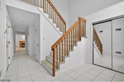 169 Castle Ridge Dr, East Hanover Township, NJ 07936 - Photo 3