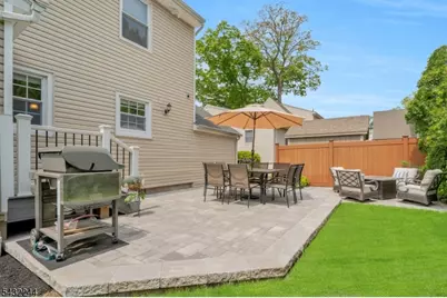 15 Oak Pl, Hawthorne, NJ 07506 - Photo 33