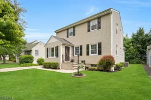 15 Oak Pl, Hawthorne, NJ 07506 - Photo 1