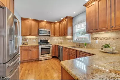 15 Oak Pl, Hawthorne, NJ 07506 - Photo 13