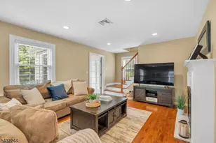 15 Oak Pl, Hawthorne, NJ 07506 - Photo 7