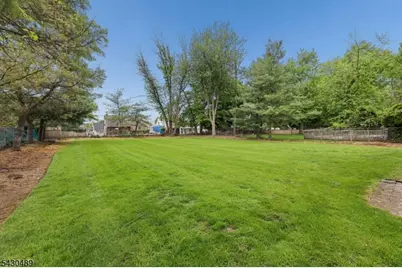 15 W Bradford Ave, Cedar Grove, NJ 07009 - Photo 5
