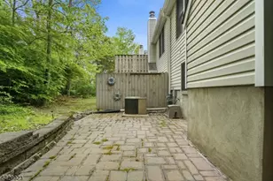 37 Quail Ct, Hardyston Township, NJ 07419 - Photo 31