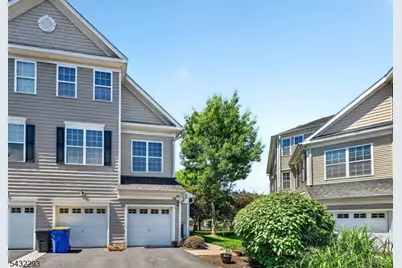 39 Liberty Way #39, South Bound Brook Boro, NJ 08880 - Photo 3