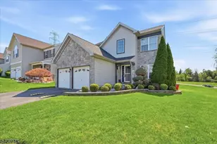316 Hamilton Dr, Greenwich Township, NJ 08886 - Photo 1