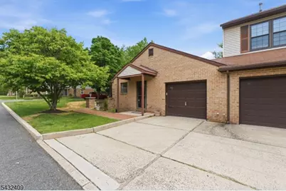 10 Daniel Ct, Lebanon, NJ 08833 - Photo 3