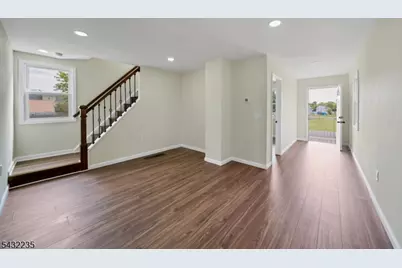 171 Myrtle St, Franklin Township, NJ 08873 - Photo 5