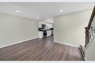 171 Myrtle St, Franklin Township, NJ 08873 - Photo 11