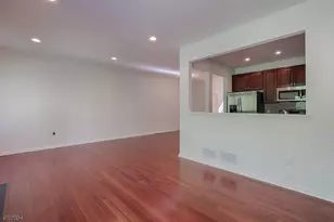 15 DeCroce Ct, Parsippany, NJ 07054 - Photo 11