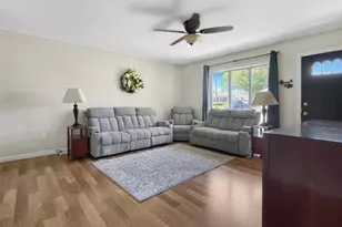 706 Rugby Rd, Lopatcong Township, NJ 08865 - Photo 9