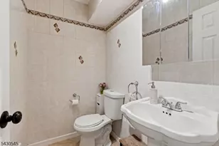 113 Saratoga Square, Wayne, NJ 07470 - Photo 5