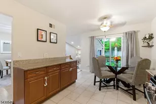 113 Saratoga Square, Wayne, NJ 07470 - Photo 11
