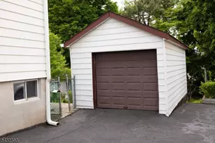 21 Witherspoon St, Nutley, NJ 07110 - Photo 25