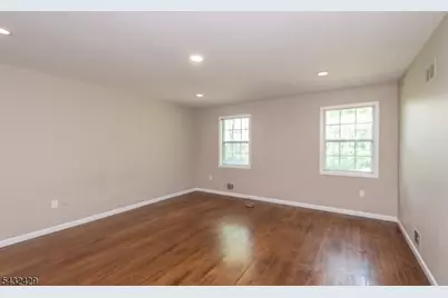 28 Brandywyne Dr, Florham Park, NJ 07932 - Photo 13
