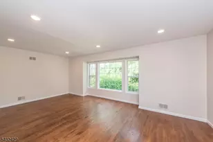 28 Brandywyne Dr, Florham Park, NJ 07932 - Photo 11
