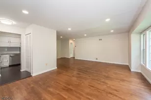 28 Brandywyne Dr, Florham Park, NJ 07932 - Photo 9