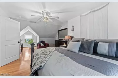 8 Garry St, Manville, NJ 08835 - Photo 15