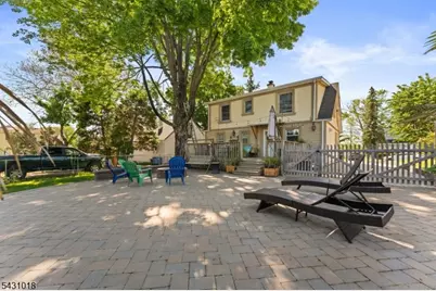 8 Garry St, Manville, NJ 08835 - Photo 27