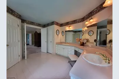 5 Pauma Valley Ct, Montgomery Township, NJ 08558 - Photo 19